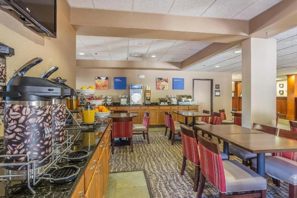 Quality Inn Summerville-Charleston Екстер'єр фото